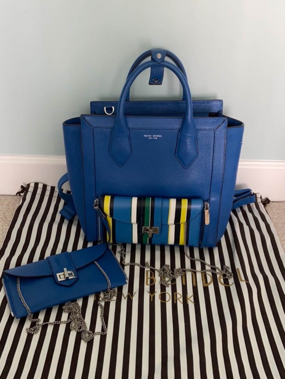 Henri bendel bag